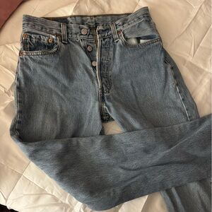 Women’s Levi 501 button fly blues size 28x30.